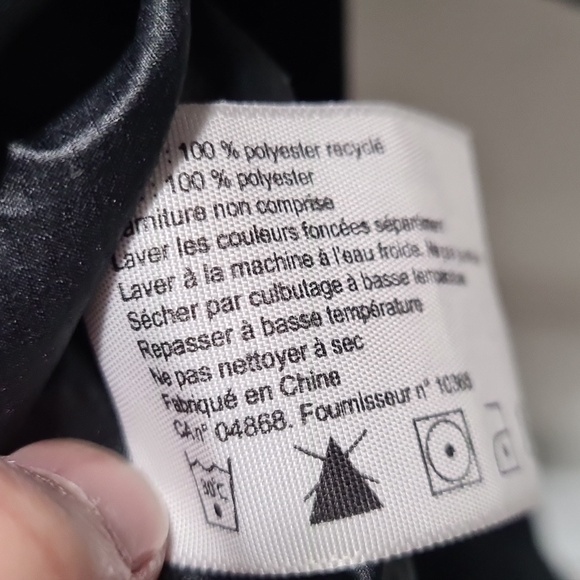 🟣🟣MEC zip up windbreaker / track jacket with reflective stripes. - Picture 9 of 9